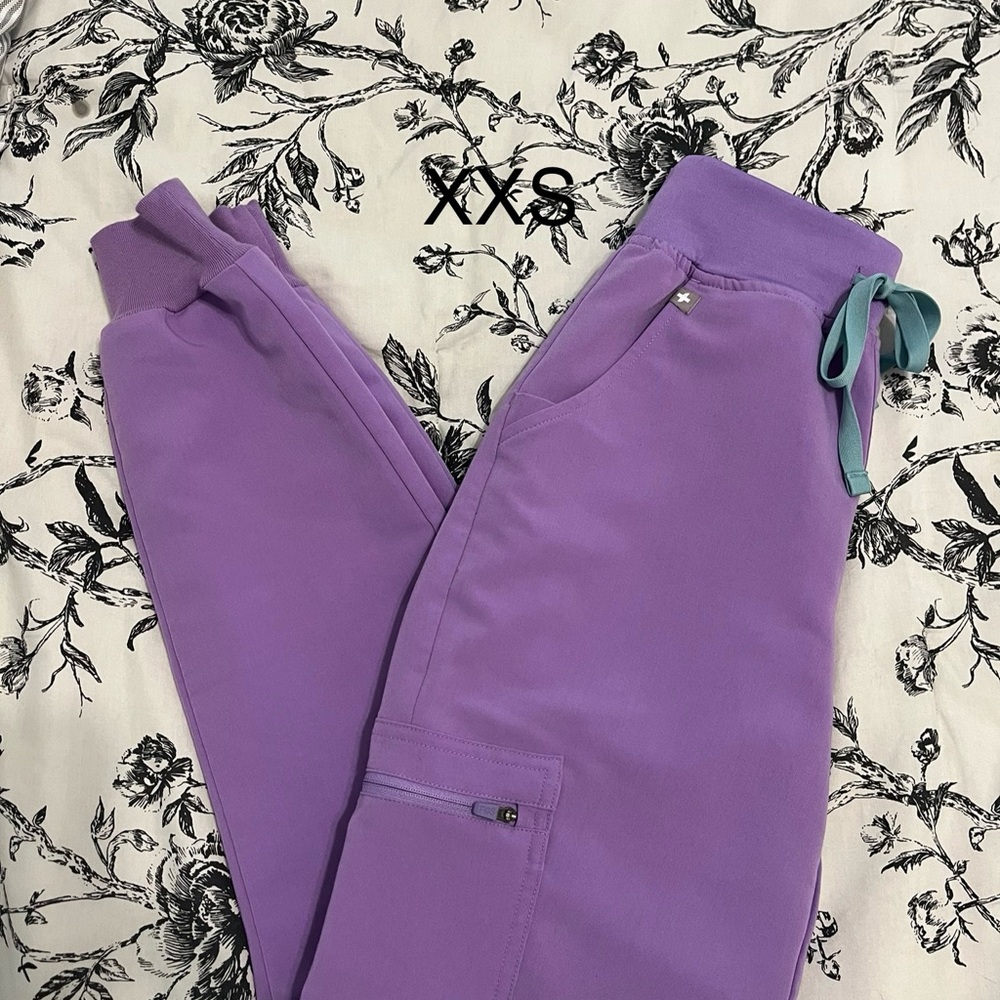 💜 Figs Zamora Joggers 💜